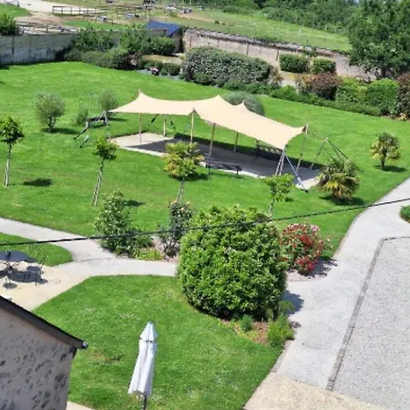 Domaine De Meslay 3*