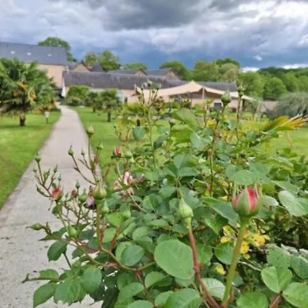 Domaine De Meslay 3*